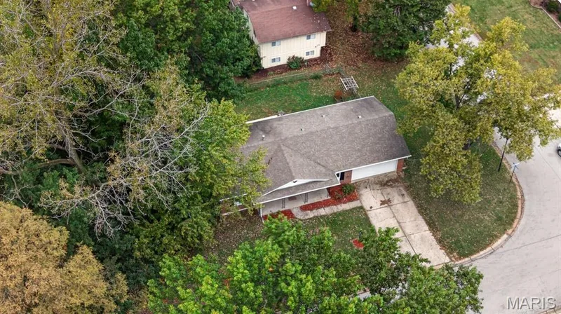 7 Oak Hill Lane, St Peters, MO 63376 — listing photo 10 of 32