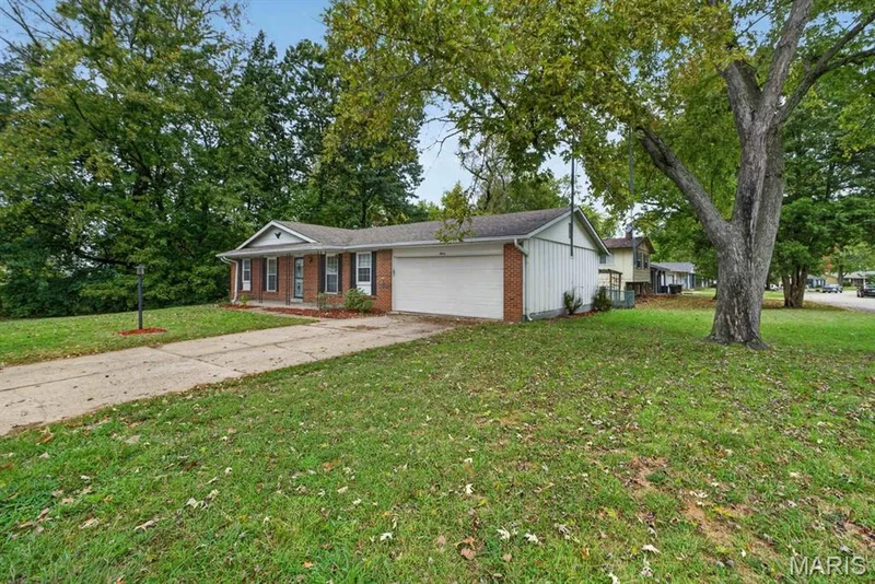 7 Oak Hill Lane, St Peters, MO 63376 — listing photo 14 of 32
