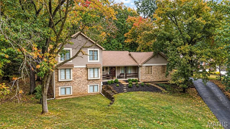 428 Sundowner Ridge Court, Wildwood, MO 63011 — listing photo 2 of 53