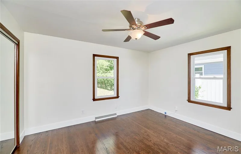 209 N Duchesne Drive, St Charles, MO 63301 — listing photo 10 of 28