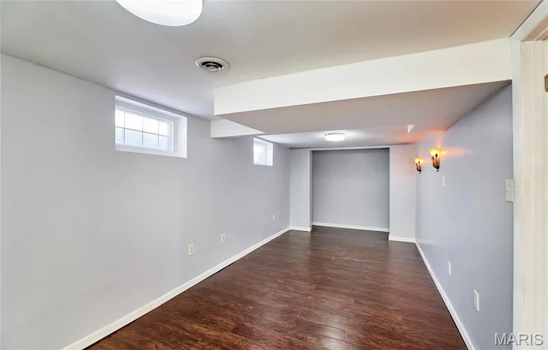 209 N Duchesne Drive, St Charles, MO 63301 — listing photo 23 of 28