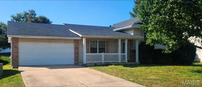 824 Brookwood Bend Trail, St Peters, MO — listing photo 1