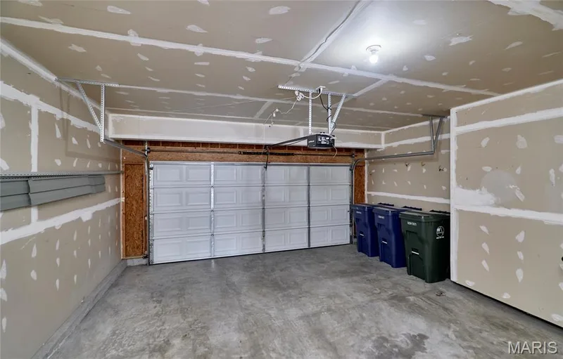 112 Champions Lane, Wentzville, MO 63385 — listing photo 15 of 44