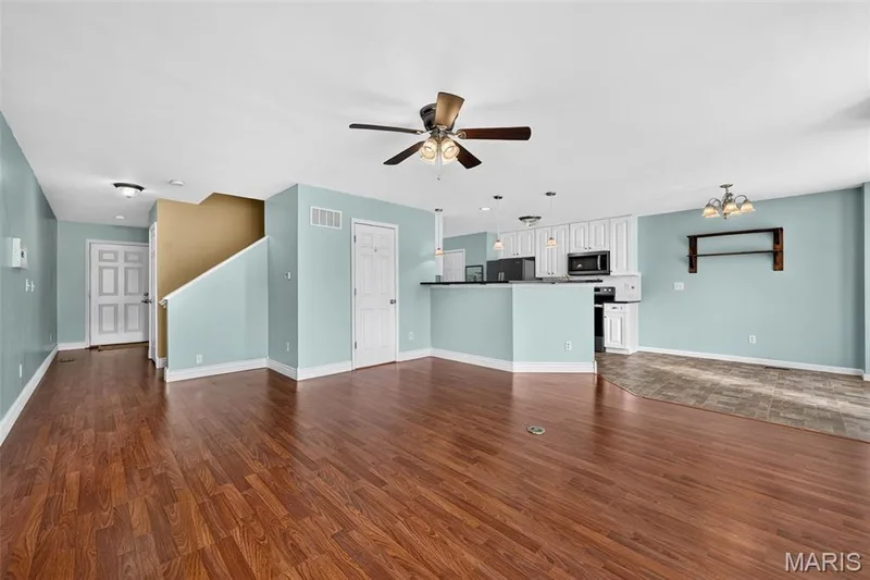 60 Country Field Court, Lake St. Louis, MO 63367 — listing photo 5 of 31