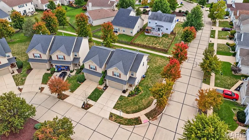 60 Country Field Court, Lake St. Louis, MO 63367 — listing photo 26 of 31