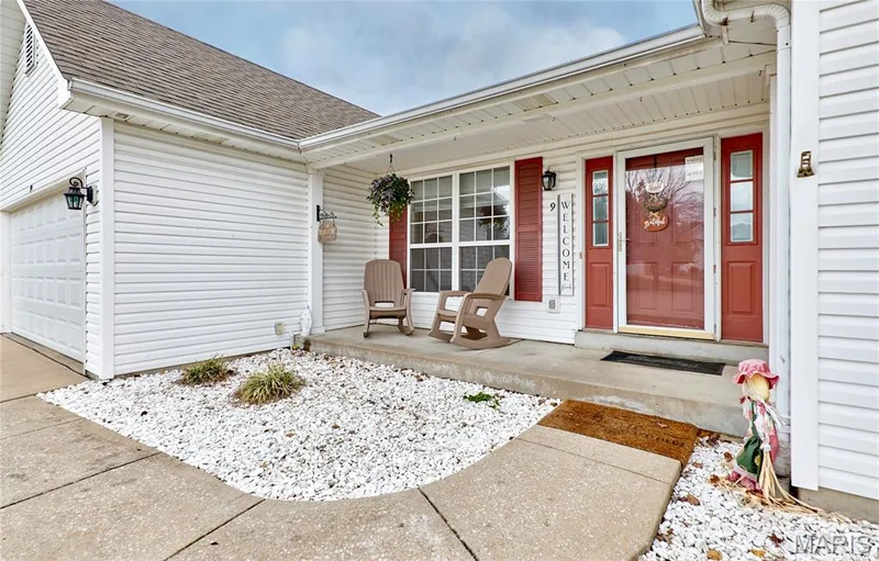 9 Percheron Place, St Peters, MO 63376 — listing photo 3 of 88