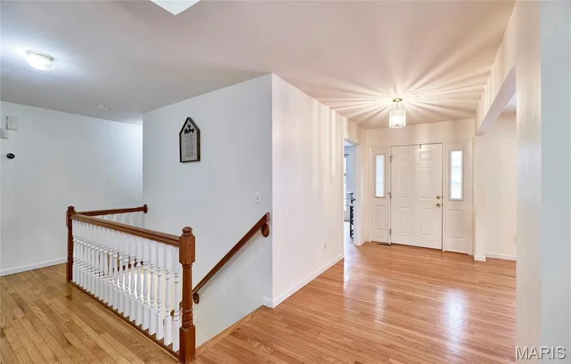 9 Percheron Place, St Peters, MO 63376 — listing photo 4 of 88