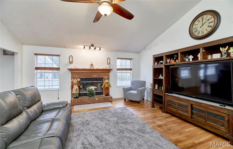 9 Percheron Place, St Peters, MO 63376 — listing photo 15 of 88