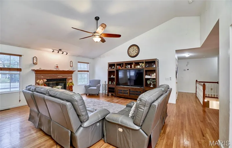 9 Percheron Place, St Peters, MO 63376 — listing photo 17 of 88