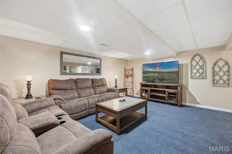 35 Connie Drive, St Charles, MO 63301 — listing photo 17 of 29