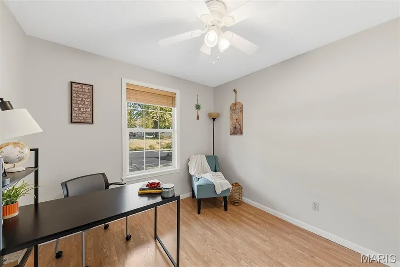 415 Montgomery Street, St Charles, MO 63301 — listing photo 12 of 24
