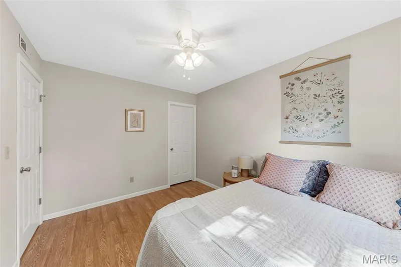 415 Montgomery Street, St Charles, MO 63301 — listing photo 15 of 24
