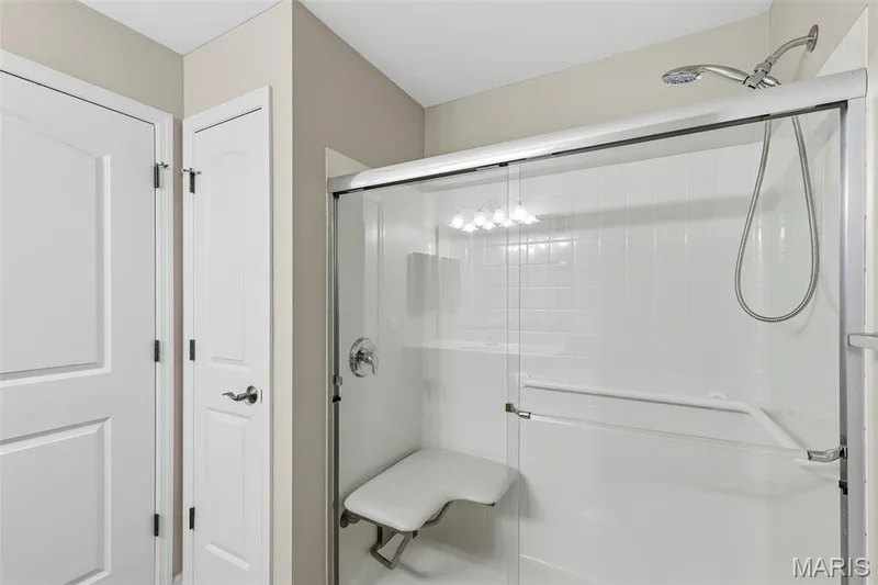 Primary Bathroom — 1507 S Old Highway 94 #204, St Charles, MO 63303