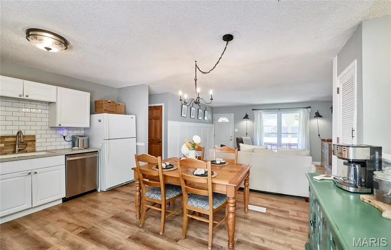 24 Lemon Tree Drive, St Peters, MO 63376 — listing photo 11 of 32