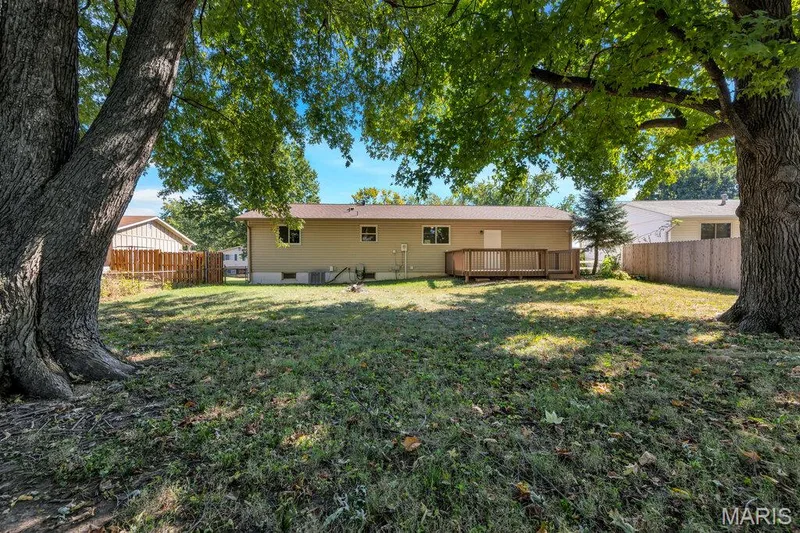 15 Country Hill Road, St Peters, MO 63376 — listing photo 32 of 38