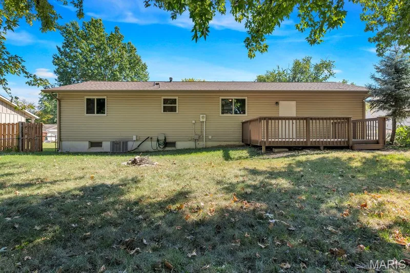 15 Country Hill Road, St Peters, MO 63376 — listing photo 33 of 38