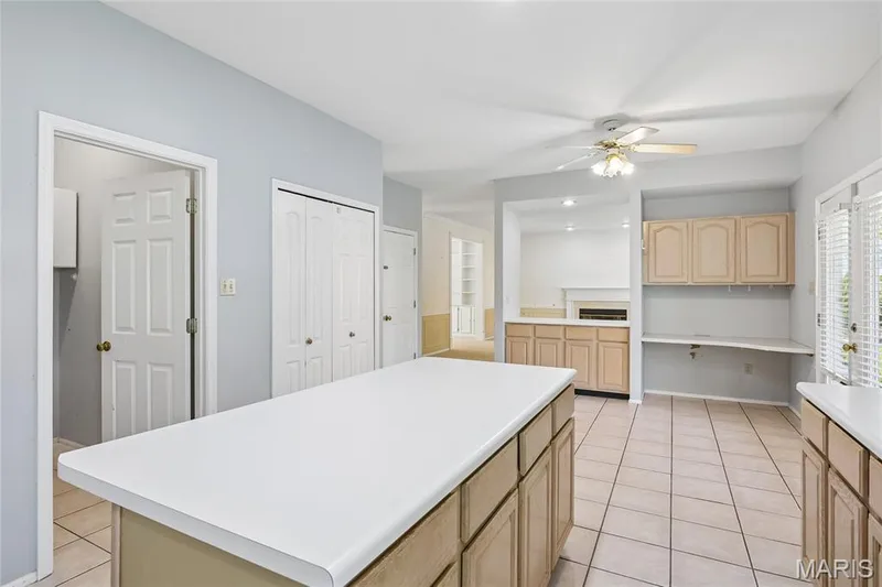 239 Lansbrooke Drive, Chesterfield, MO 63005 — listing photo 17 of 50