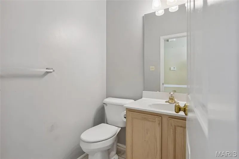 239 Lansbrooke Drive, Chesterfield, MO 63005 — listing photo 19 of 50