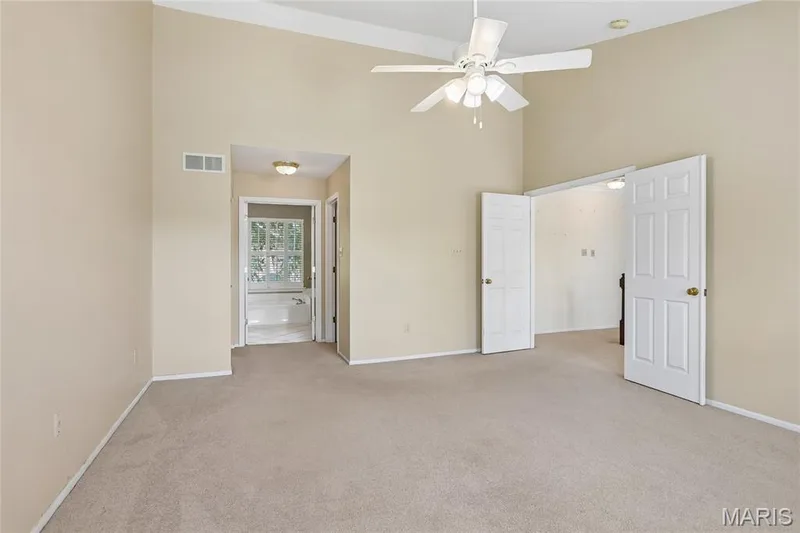 239 Lansbrooke Drive, Chesterfield, MO 63005 — listing photo 23 of 50