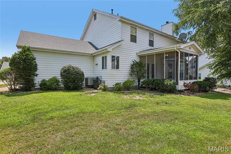239 Lansbrooke Drive, Chesterfield, MO 63005 — listing photo 45 of 50