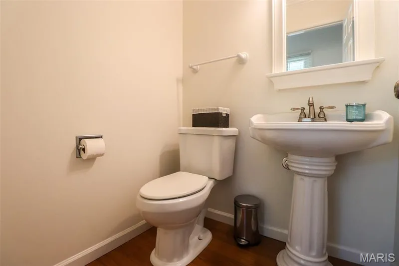 Half bath on main level — 2502 Forest Leaf Parkway, Wildwood, MO 63011