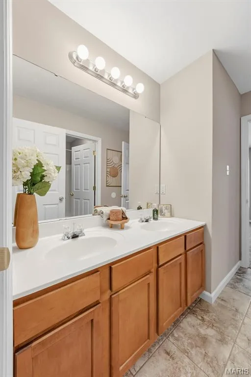 Separate shower/toilet room in Jack & Jill bath — 106 Crimson Oaks Court, Lake St. Louis, MO 63367