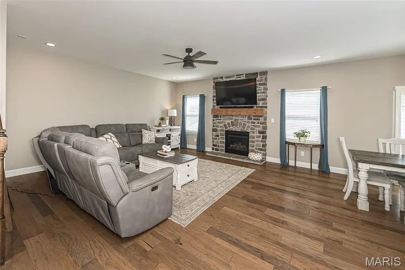 44 Birch Brook Court, O'Fallon, MO 63366 — listing photo 5 of 26