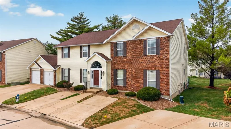 521 Starwood Drive #4, St Peters, MO 63376 — listing photo 2 of 19