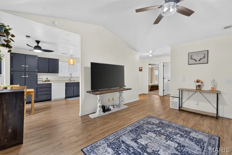 521 Starwood Drive #4, St Peters, MO 63376 — listing photo 4 of 19