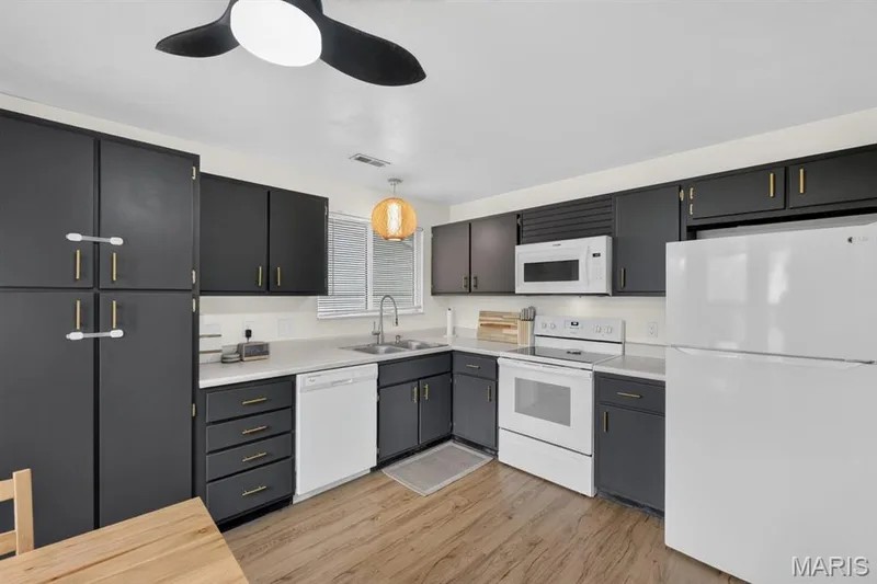 521 Starwood Drive #4, St Peters, MO 63376 — listing photo 7 of 19