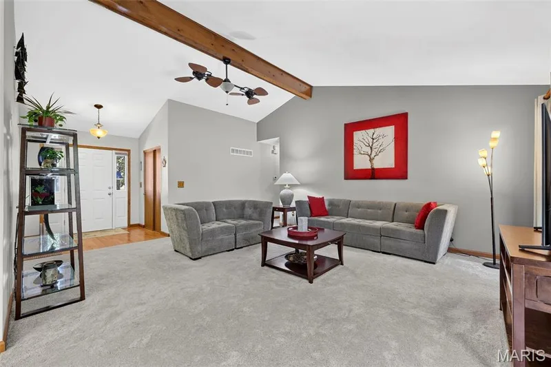 120 Oak Valley Drive, St Peters, MO 63376 — listing photo 8 of 35