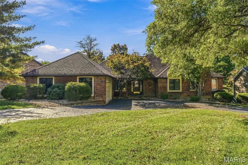 741 Cedar Field Court, Chesterfield, MO β listing photo 1
