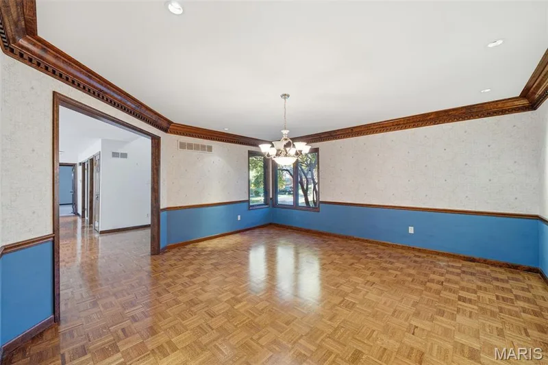 741 Cedar Field Court, Chesterfield, MO 63017 — listing photo 16 of 56