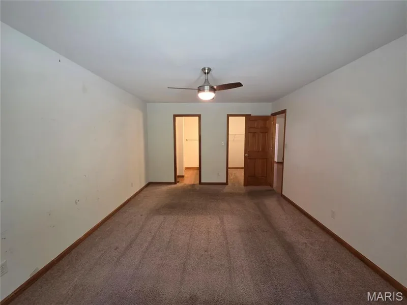189 Southern Oaks Drive, St Charles, MO 63303 — listing photo 11 of 33