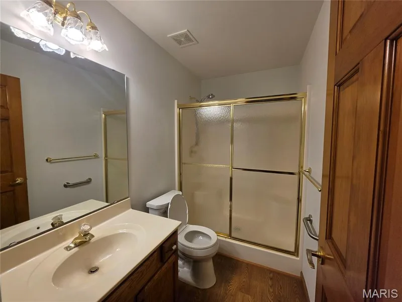 189 Southern Oaks Drive, St Charles, MO 63303 — listing photo 17 of 33