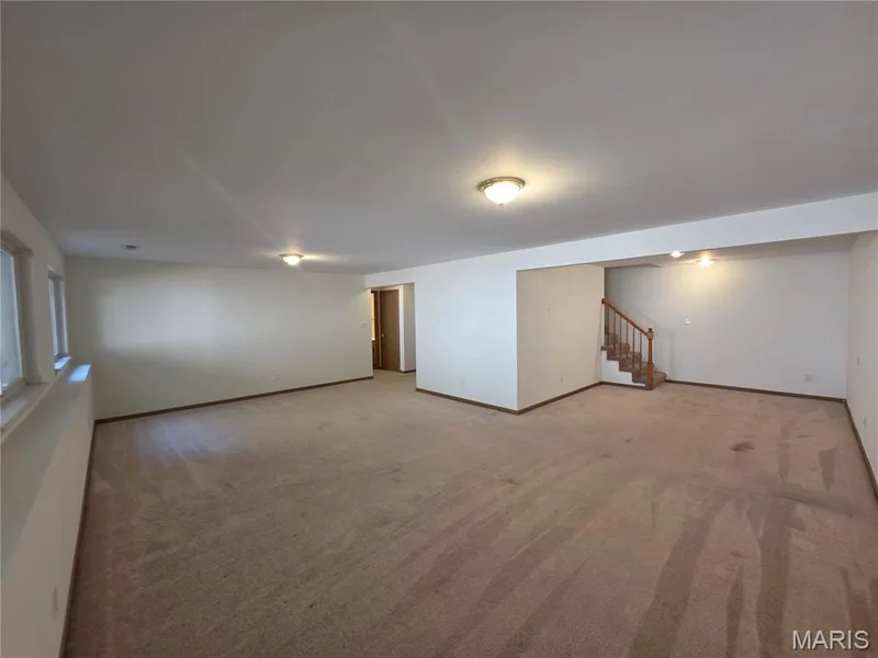 189 Southern Oaks Drive, St Charles, MO 63303 — listing photo 20 of 33