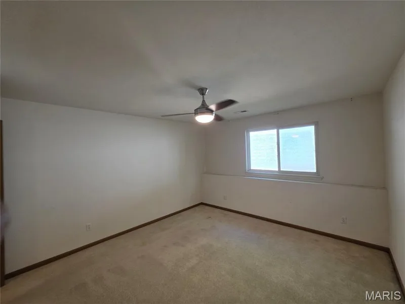 189 Southern Oaks Drive, St Charles, MO 63303 — listing photo 23 of 33
