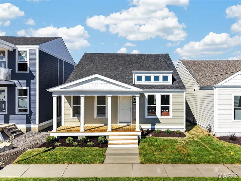 Relax on your covered front porch! — 4018 Barretts Creek Drive, St Charles, MO 63301