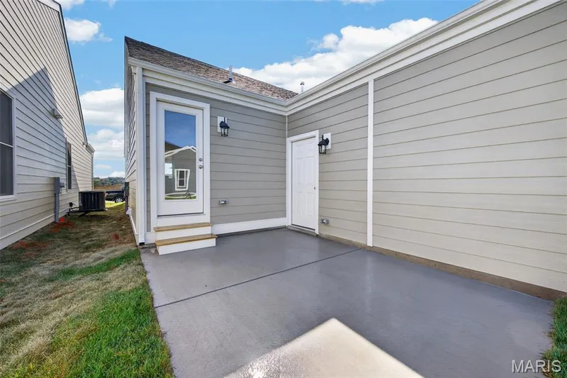 4018 Barretts Creek Drive, St Charles, MO 63301 — listing photo 28 of 32