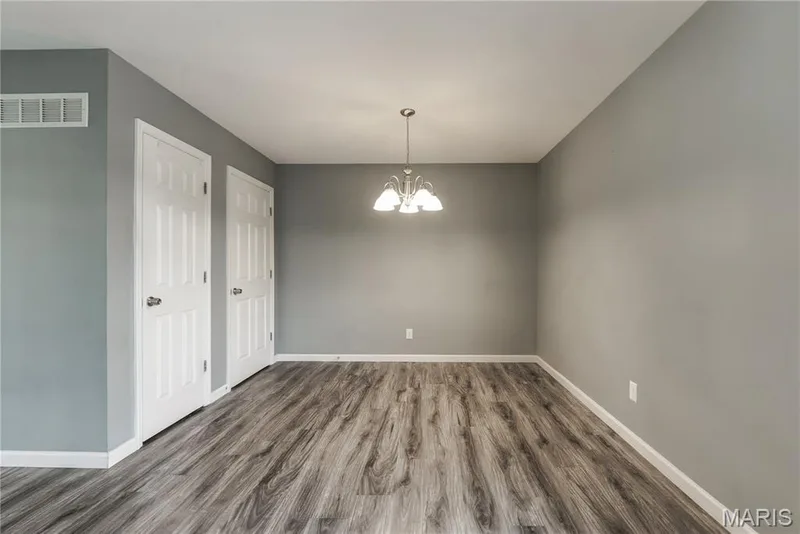 305 Willott Square Drive, St Peters, MO 63376 — listing photo 22 of 60