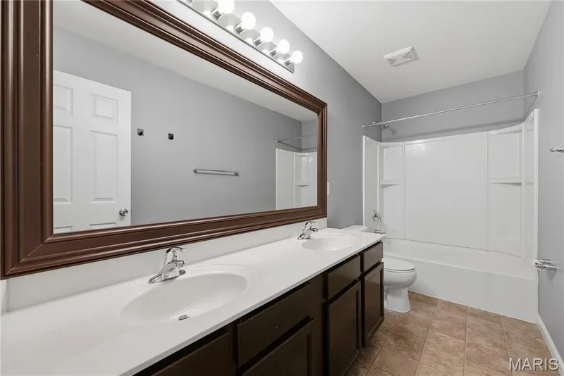 305 Willott Square Drive, St Peters, MO 63376 — listing photo 34 of 60