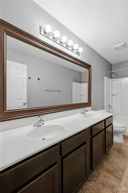 305 Willott Square Drive, St Peters, MO 63376 — listing photo 35 of 60