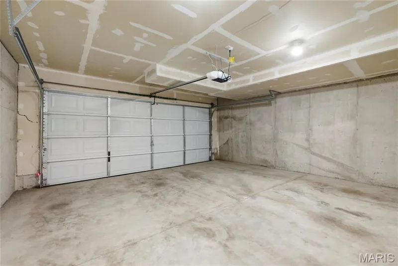 305 Willott Square Drive, St Peters, MO 63376 — listing photo 41 of 60