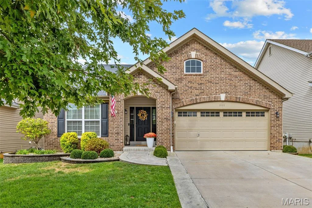 111 Wyndcrest Court, Lake St. Louis, MO 63367 — listing photo 1 of 39