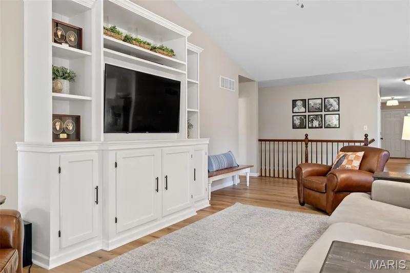 111 Wyndcrest Court, Lake St. Louis, MO 63367 — listing photo 7 of 39
