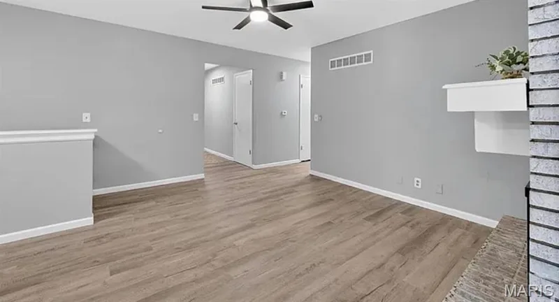 2 Country Farm Boulevard, St Peters, MO 63376 — listing photo 8 of 28