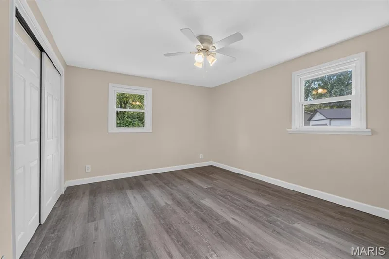27 Lillian Drive, St Charles, MO 63304 — listing photo 14 of 49