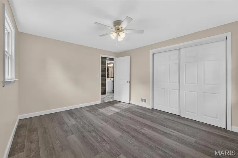 27 Lillian Drive, St Charles, MO 63304 — listing photo 15 of 49