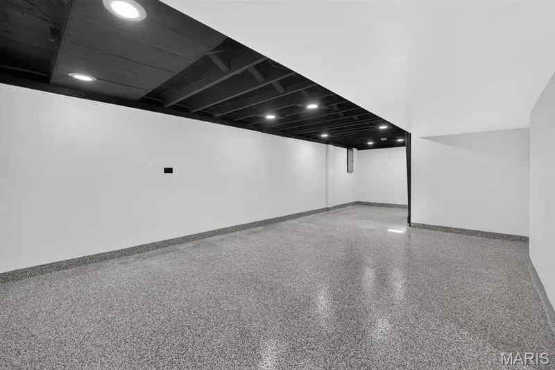 Basement rec room — 27 Lillian Drive, St Charles, MO 63304