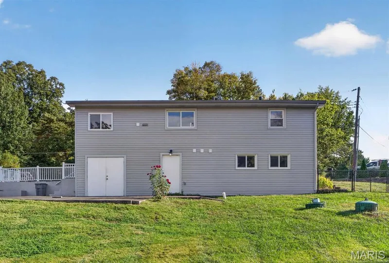 27 Lillian Drive, St Charles, MO 63304 — listing photo 36 of 49